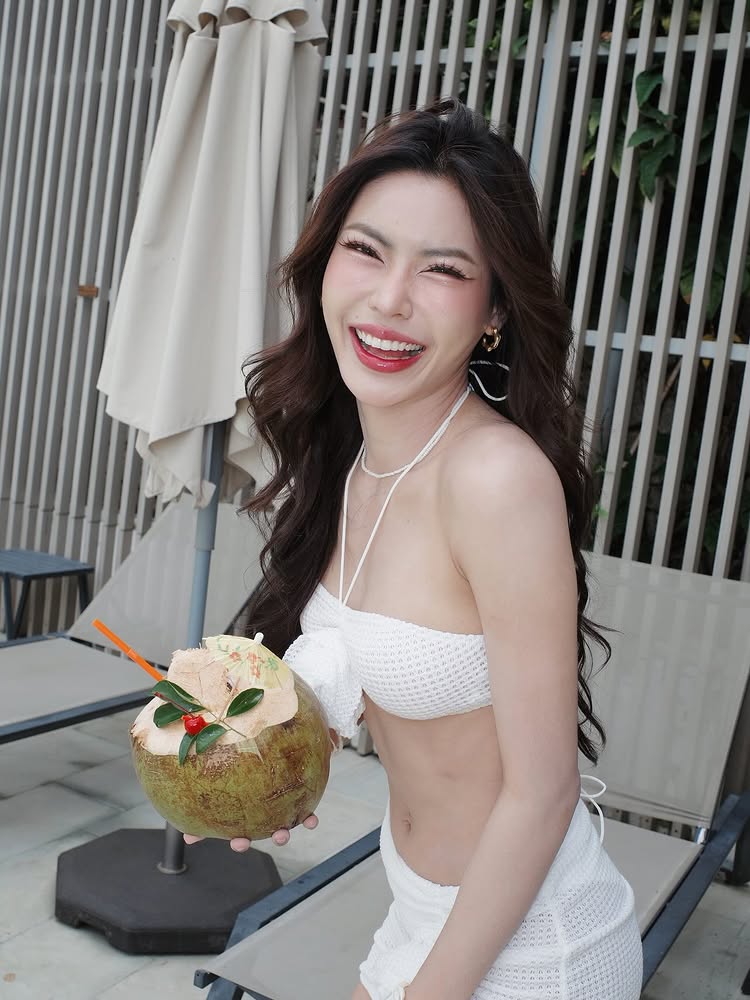 กชเบล ศรัณย์รัชต์