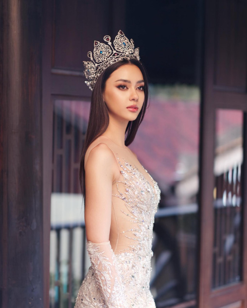 อแมนด้า ออบดัม ประวัติ