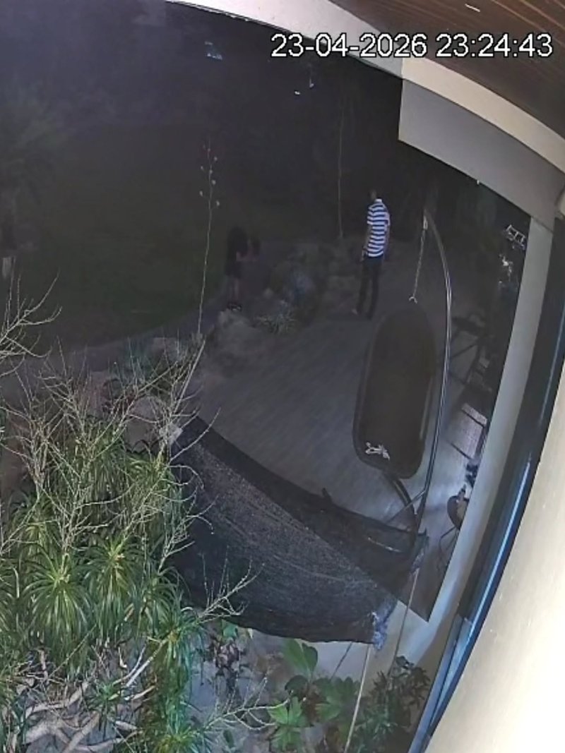 บัว สโรชา ผวาหนัก ! ชายชุดดำปีนเข้าบ้าน ค้นตัวพบของทำอึ้ง ซัดนโยบาย...เสรี