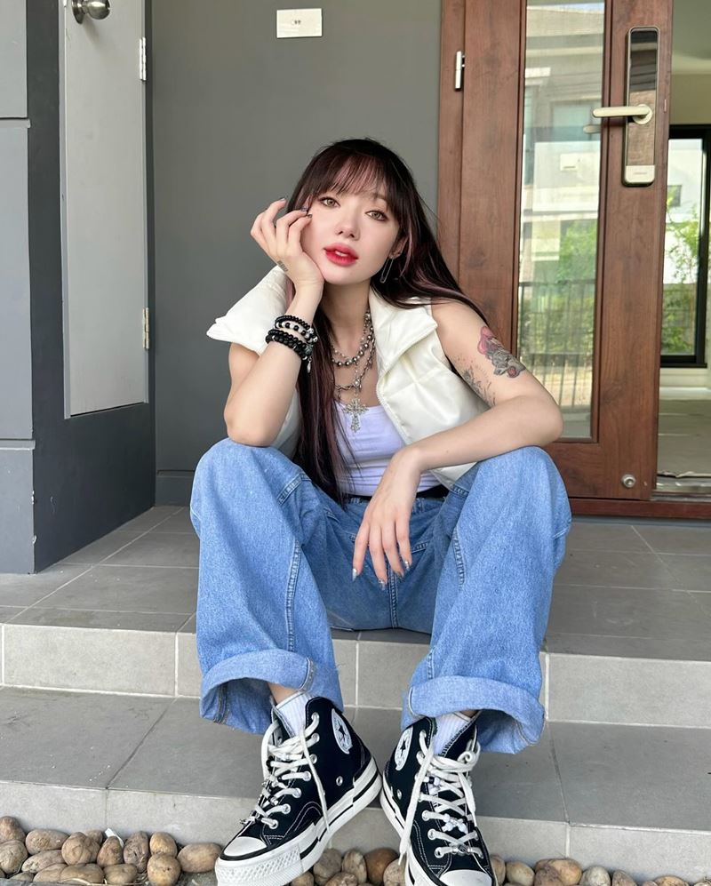 พลอยชมพู ญานนีน