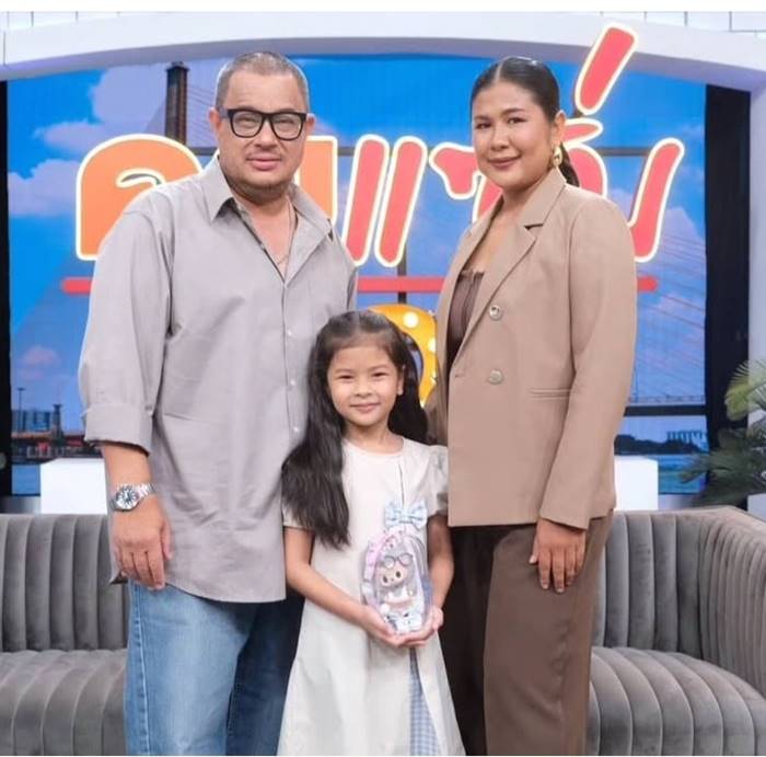  ประวัติ แดนนี่ ศรีภิญโญ  