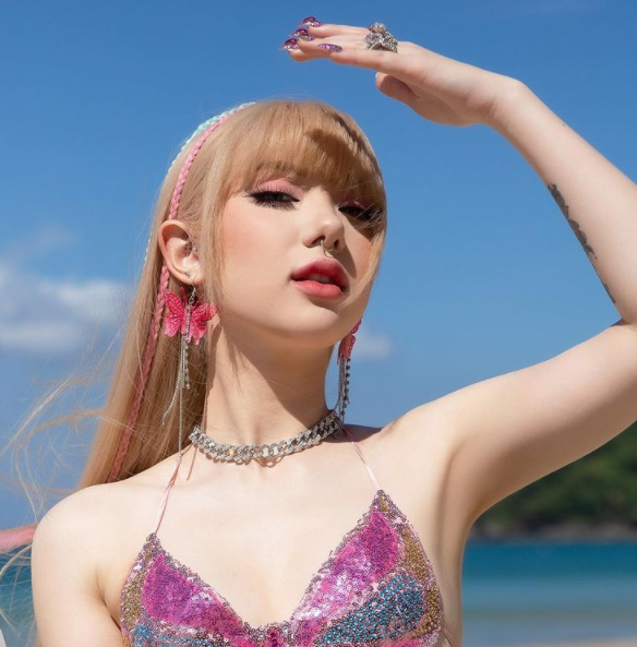 ดาราไทย