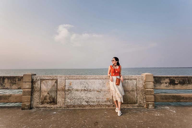 สะพานผุด  