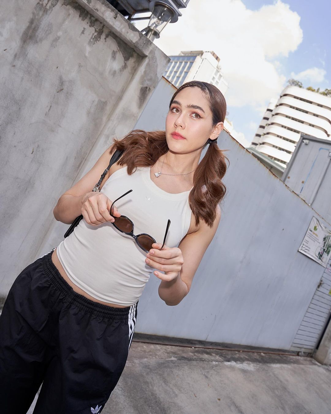 ชมพู่ อารยา