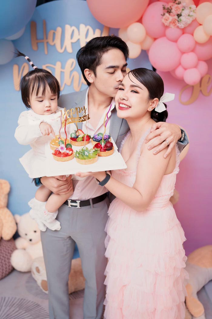 เจนนี่ ยิว