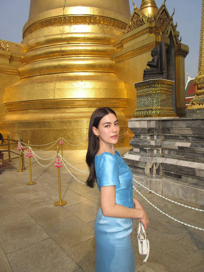  คิมเบอร์ลี่ สวยสง่าในชุดไทยเรียบหรูดูแพง