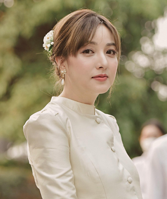 ประวัติ เจมส์ กณิการ์ ภรรยาคนสวยของ เชน ธนา ดีกรีนางงามเวทีดัง