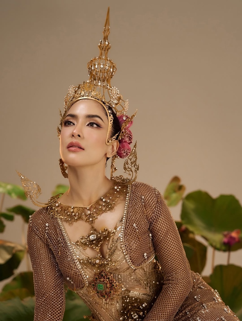 พิ้งกี้ สาวิกา