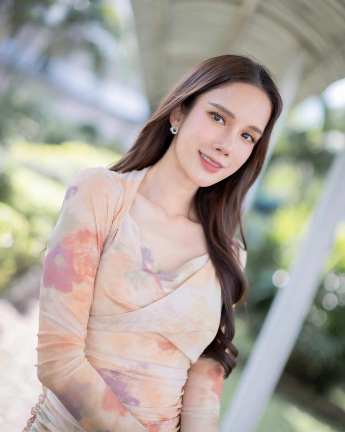 เนย ปภาดา