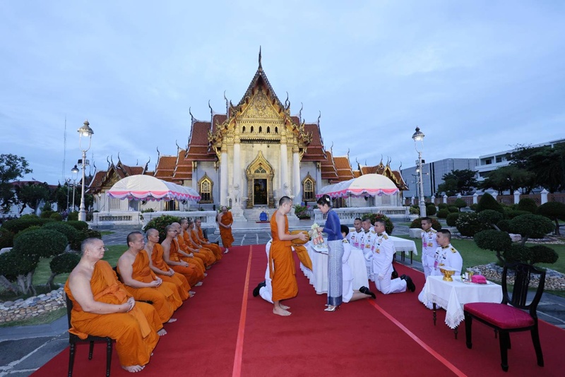 ท่านผู้หญิงอรอนงค์ ปิยนาฎวชิรพัทธ์