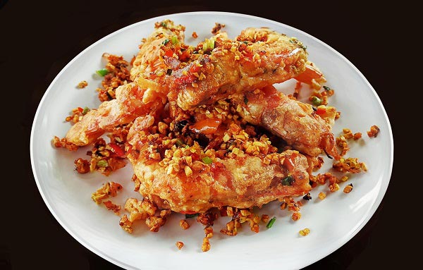 กุ้งผัดพริกเกลือ 