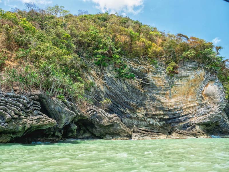 หินพับผ้า อ.ขนอม