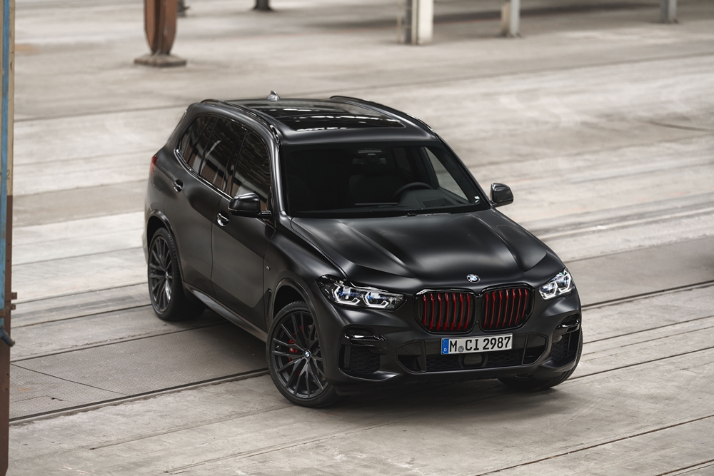 BMW X5 Black Vermilion 2022 ราคา 2.6 ล้านบาท รถยนต์ SUV รุ่นพิเศษ เพียง