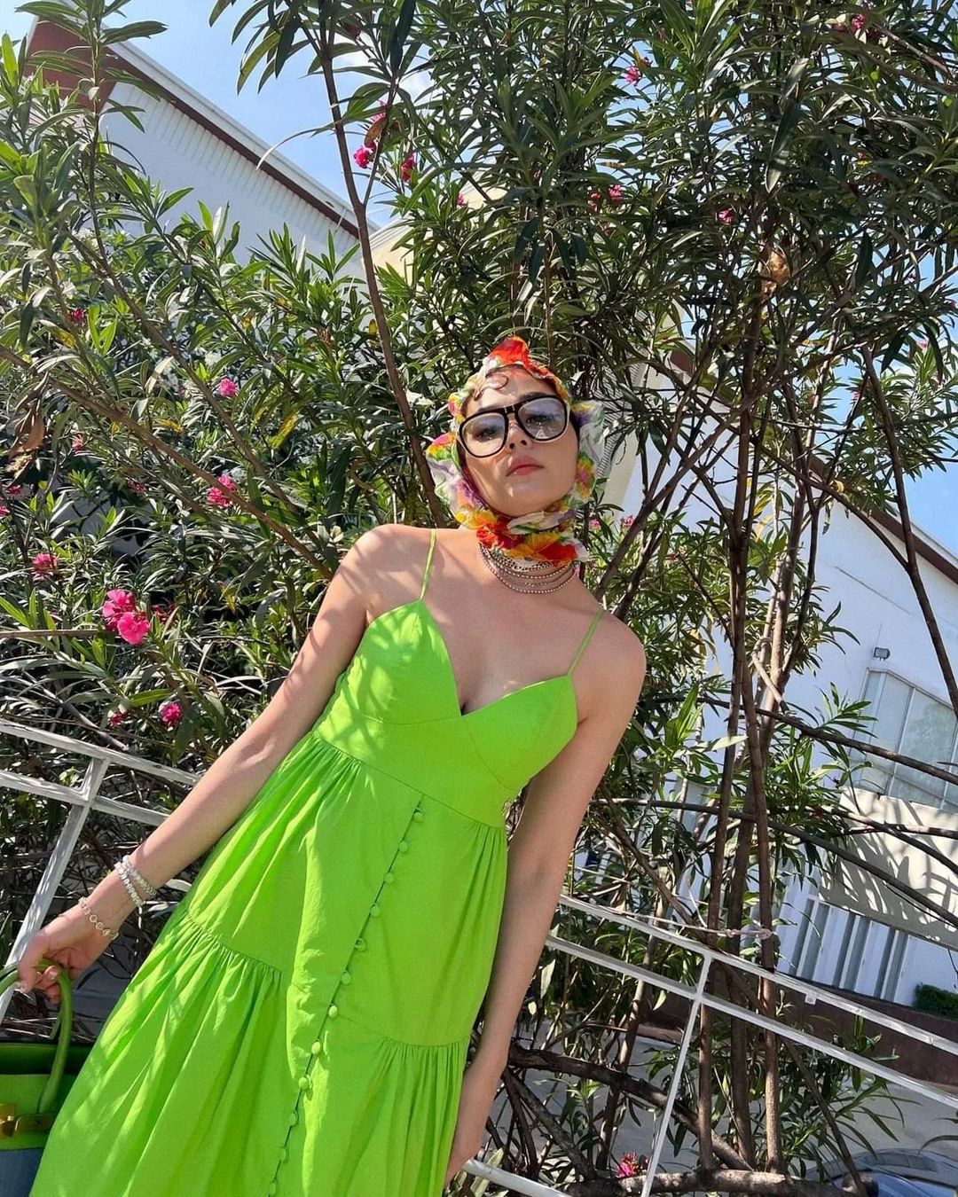 ชมพู่ อารยา