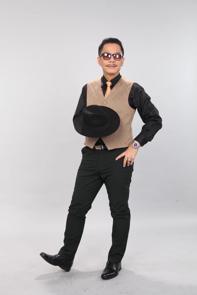 สุรชัย สมบัติเจริญ ประวัติ