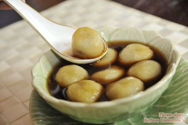 ขนมจากแป้งข้าวเหนียว