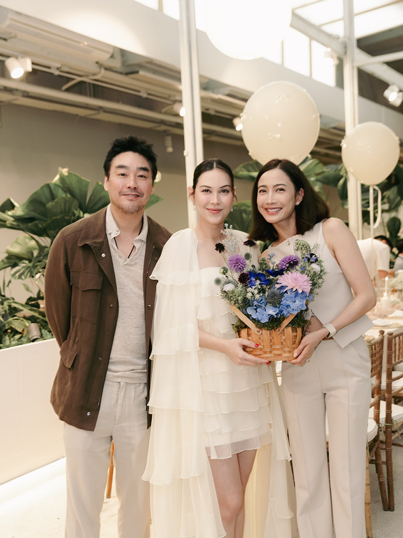 แมท ภีรนีย์ เฟม ภีมเดช จัดงานเฉลยเพศลูกในท้อง