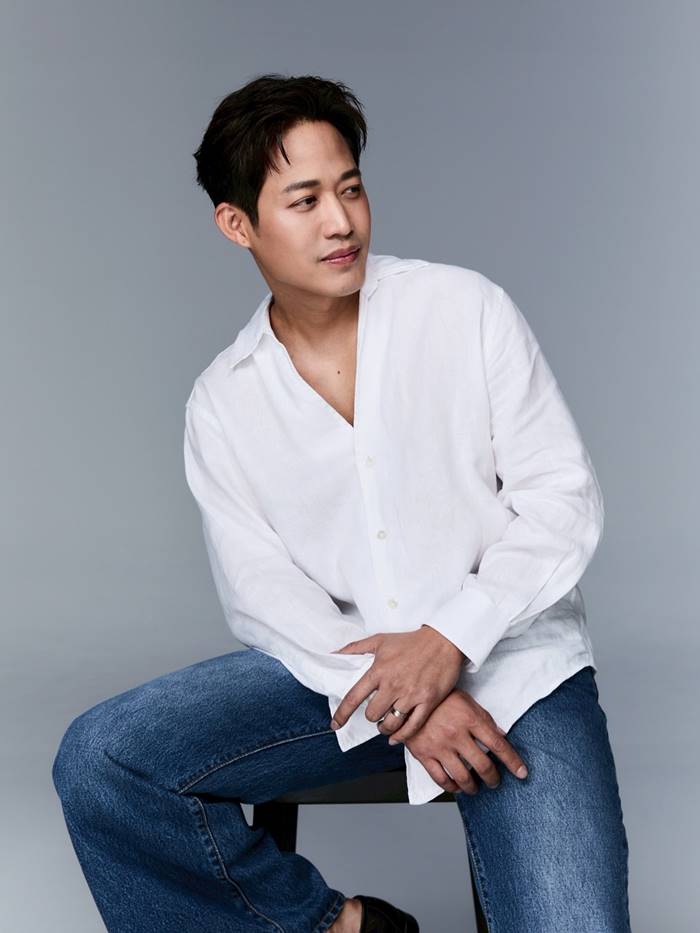 ตู่ ภพธร