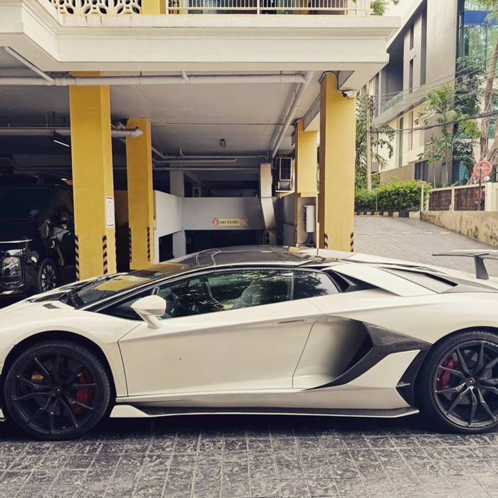 ดีเจพีเค ปิยะวัฒน์ อวดรถใหม่