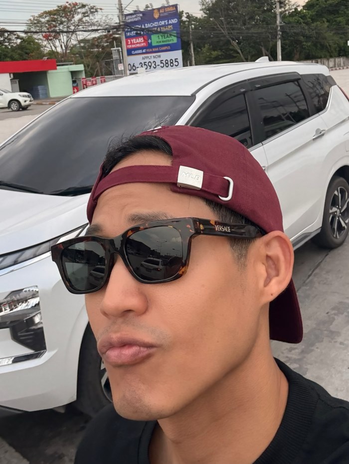 ตู่ ภพธร