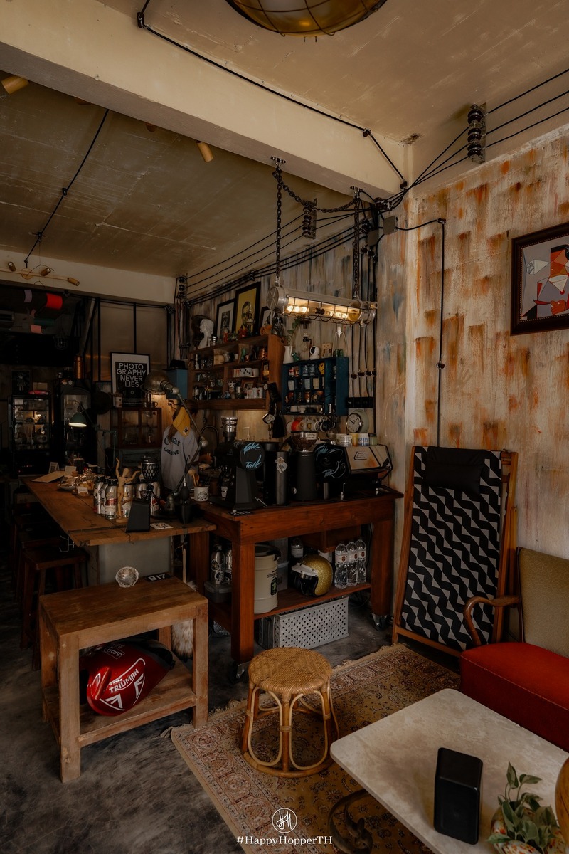 Table Talk Cafe คาเฟ่จรัลสนิทวงศ์