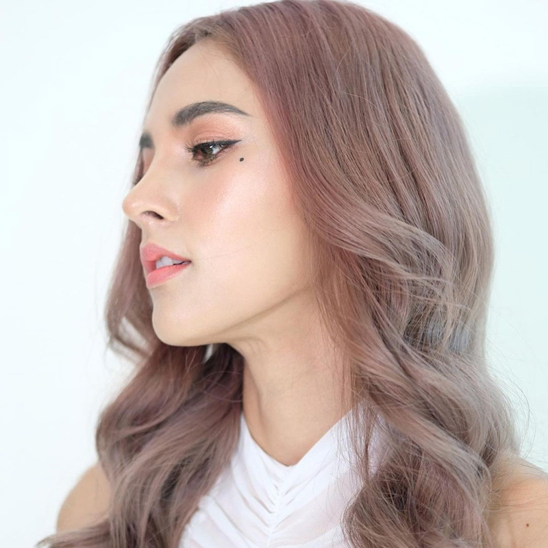 อุ้ม ลักขณา