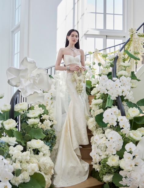 ใหม่ ดาวิกา