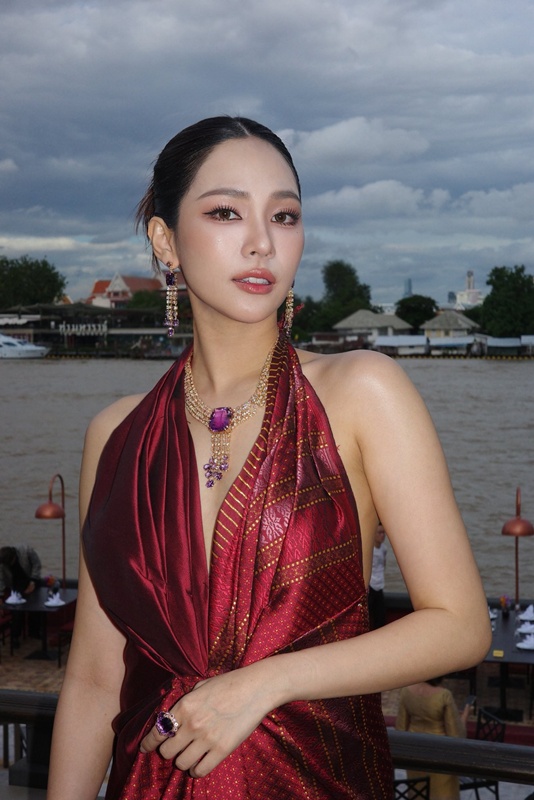 บิ๊นท์ สิรีธร ช็อก ถูกสาวปารองเท้าใส่ในฟิตเนส