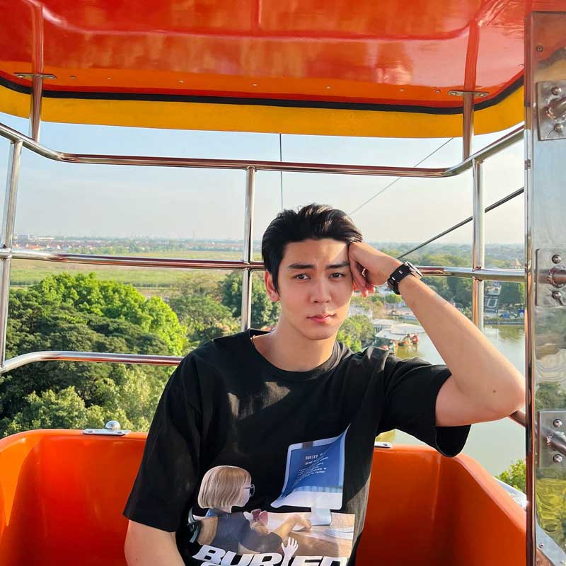 ริว วชิรวิชญ์