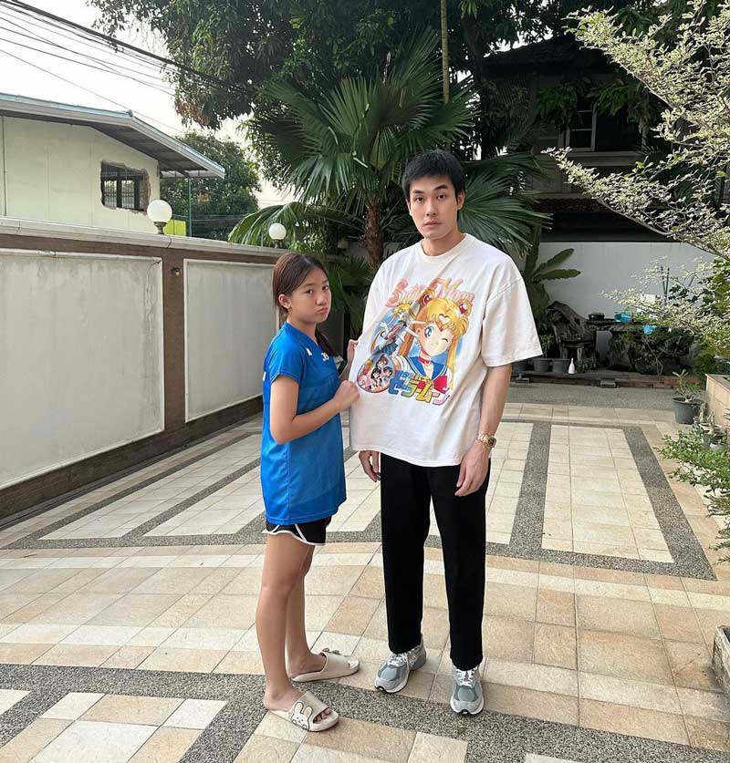 หน่อง ธนา