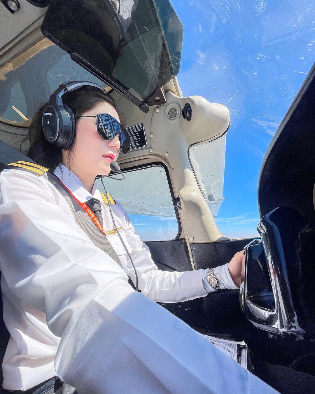 เหม่เหม ธัญญวีร์