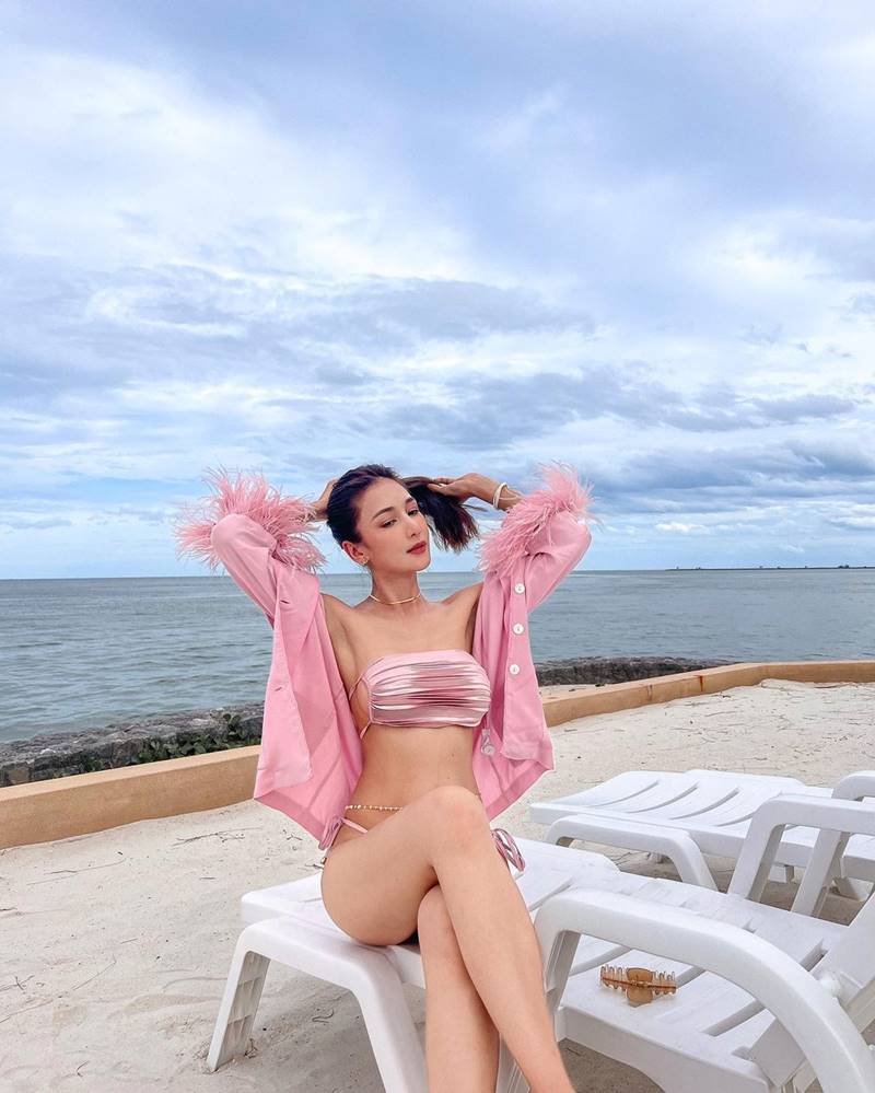 เนย โชติกา