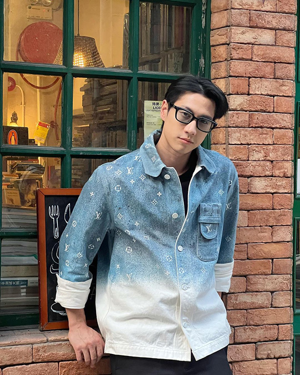 ไบร์ท รพีพงศ์