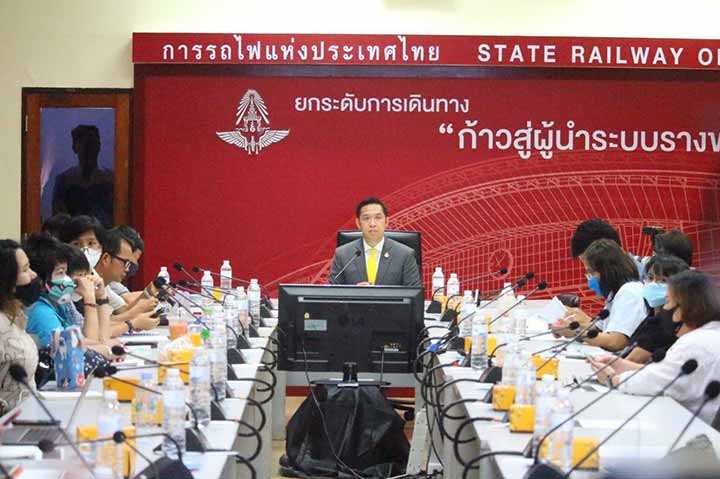 นายนิรุฒ มณีพันธ์