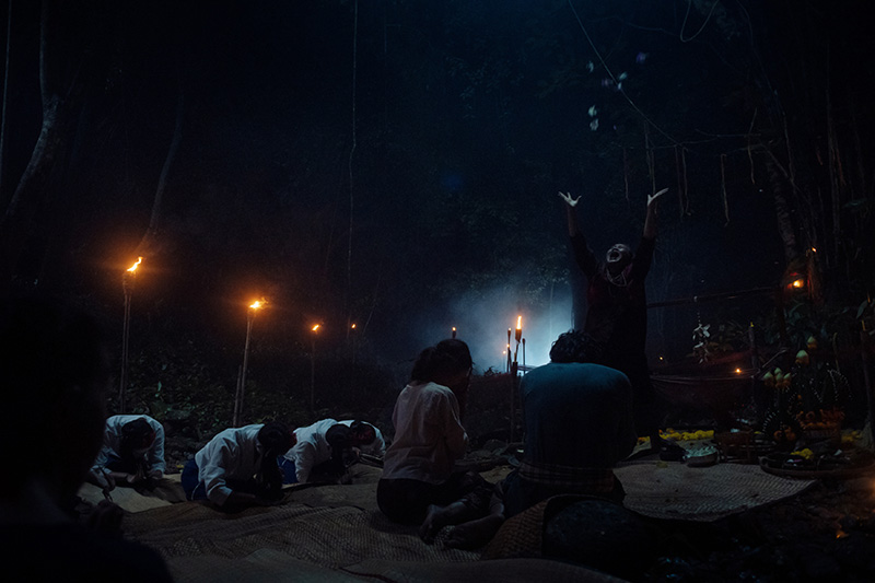 หนัง แม่ซื้อ (Host) ภาพตัวอย่าง