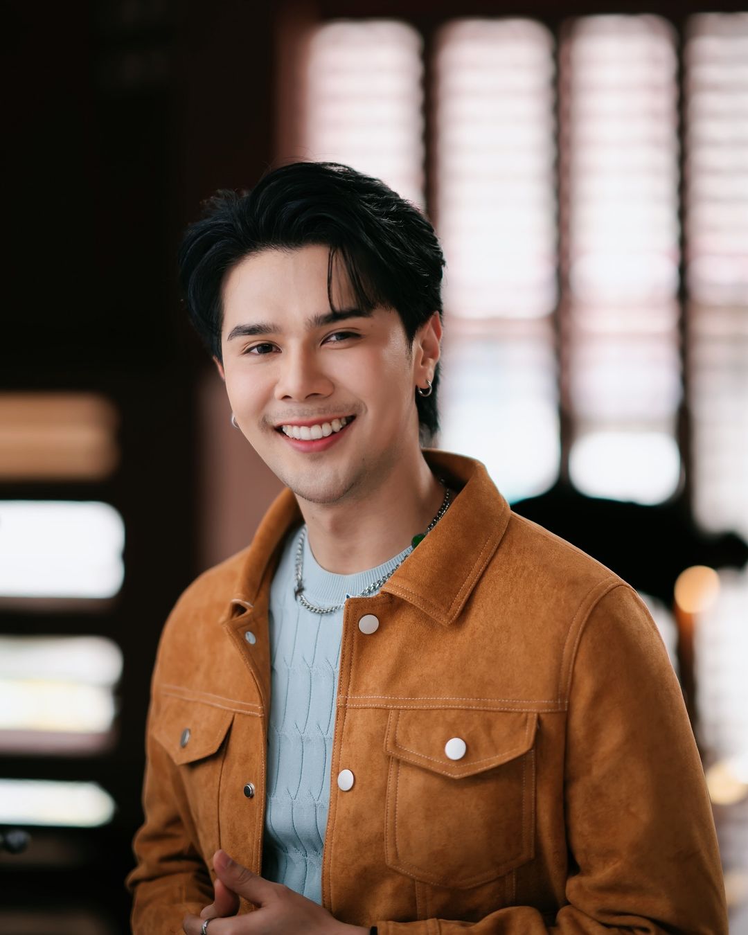 อิสร์ อิสรพงศ์, รุ้ง ราวรรณ