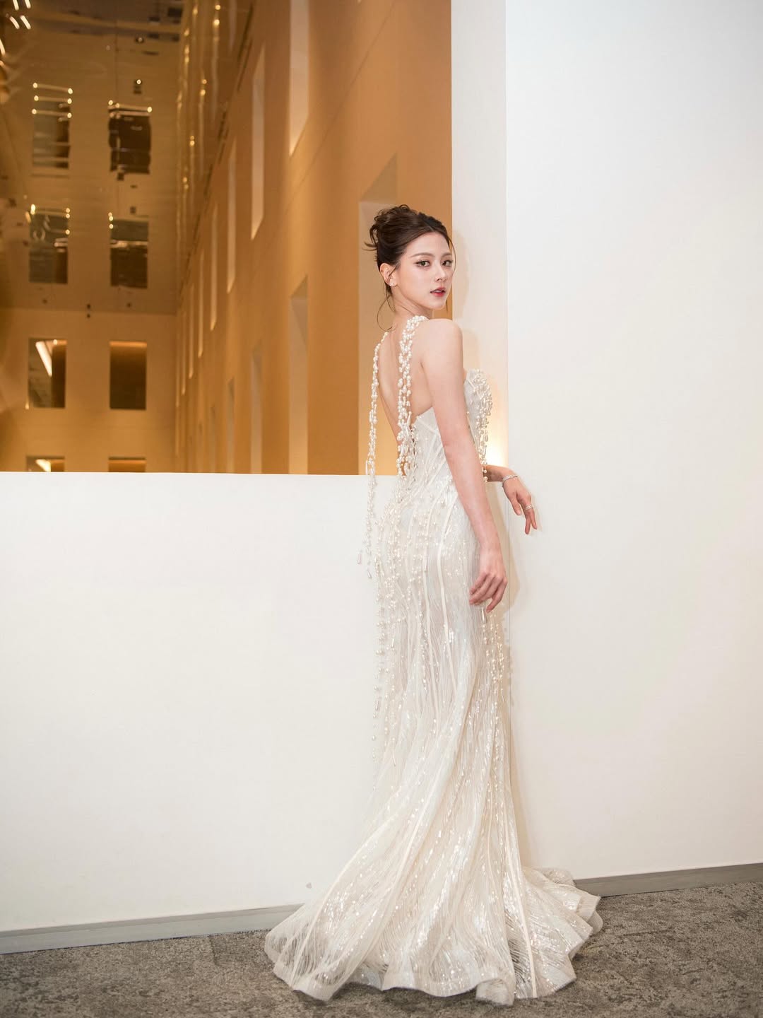 ใบเฟิร์น พิมพ์ชนก ในงาน Weibo Gala 2025