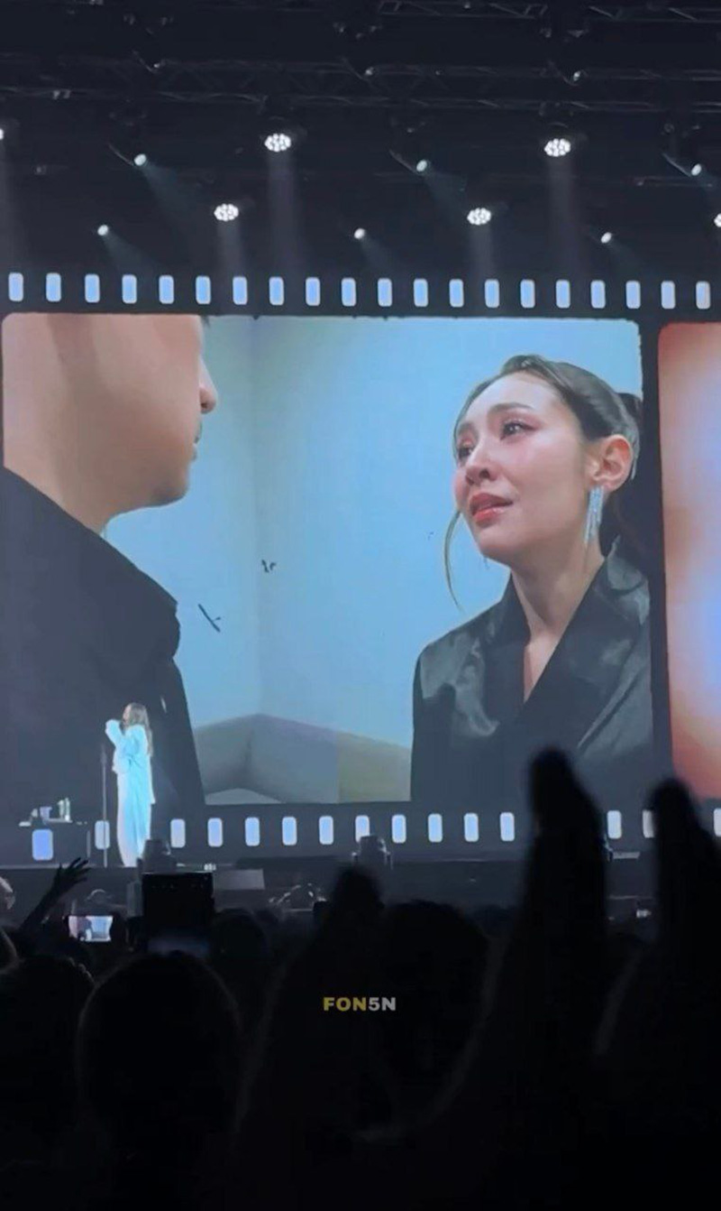 เบลล่า พา วิล ชวิล เล่น MV ซ่อนกลิ่น ในคอนเสิร์ต ปาล์มมี่ FC