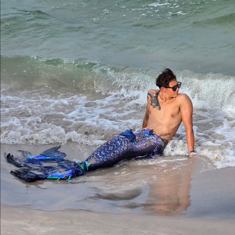 ทราย สก๊อต แปลงโฉมเป็นนางเงือก