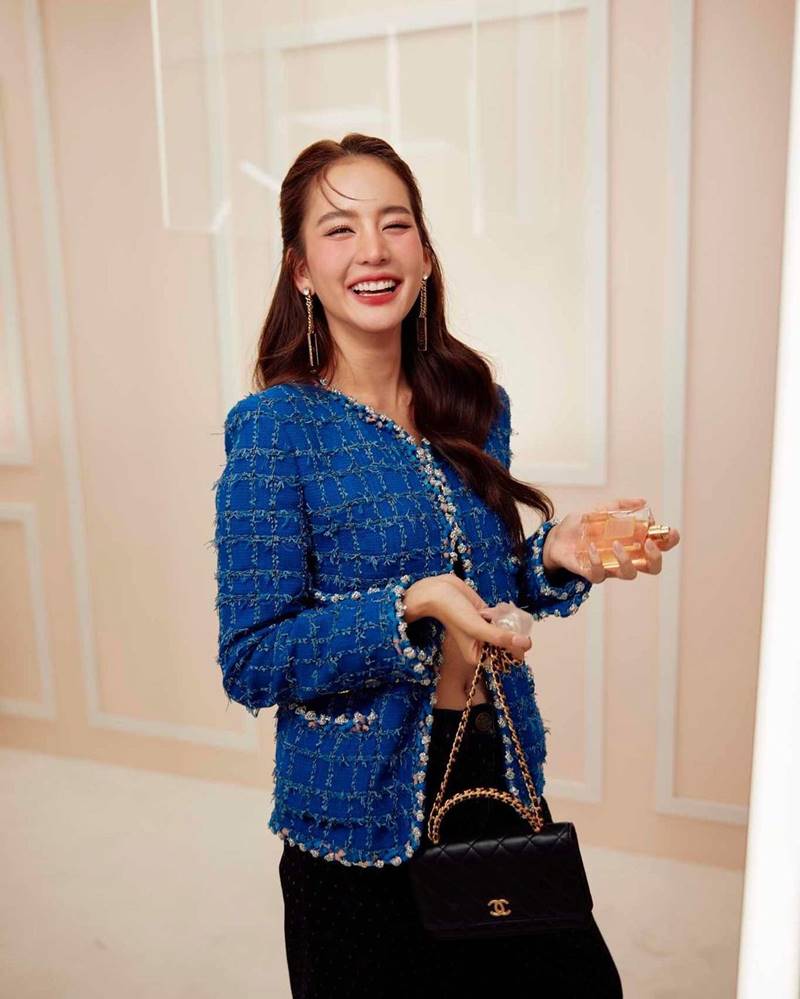 โบว์ เมลดา 