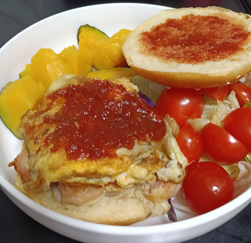 เบอร์เกอร์ไข่เจียวเห็ดกุ้ง เมนูอาหารเช้า อาหารฝรั่ง สูตรอาหารเบอร์เกอร์ไข่เจียวเห็ดกุ้ง เมนูอาหารเช้า อาหารฝรั่ง สูตรอาหาร