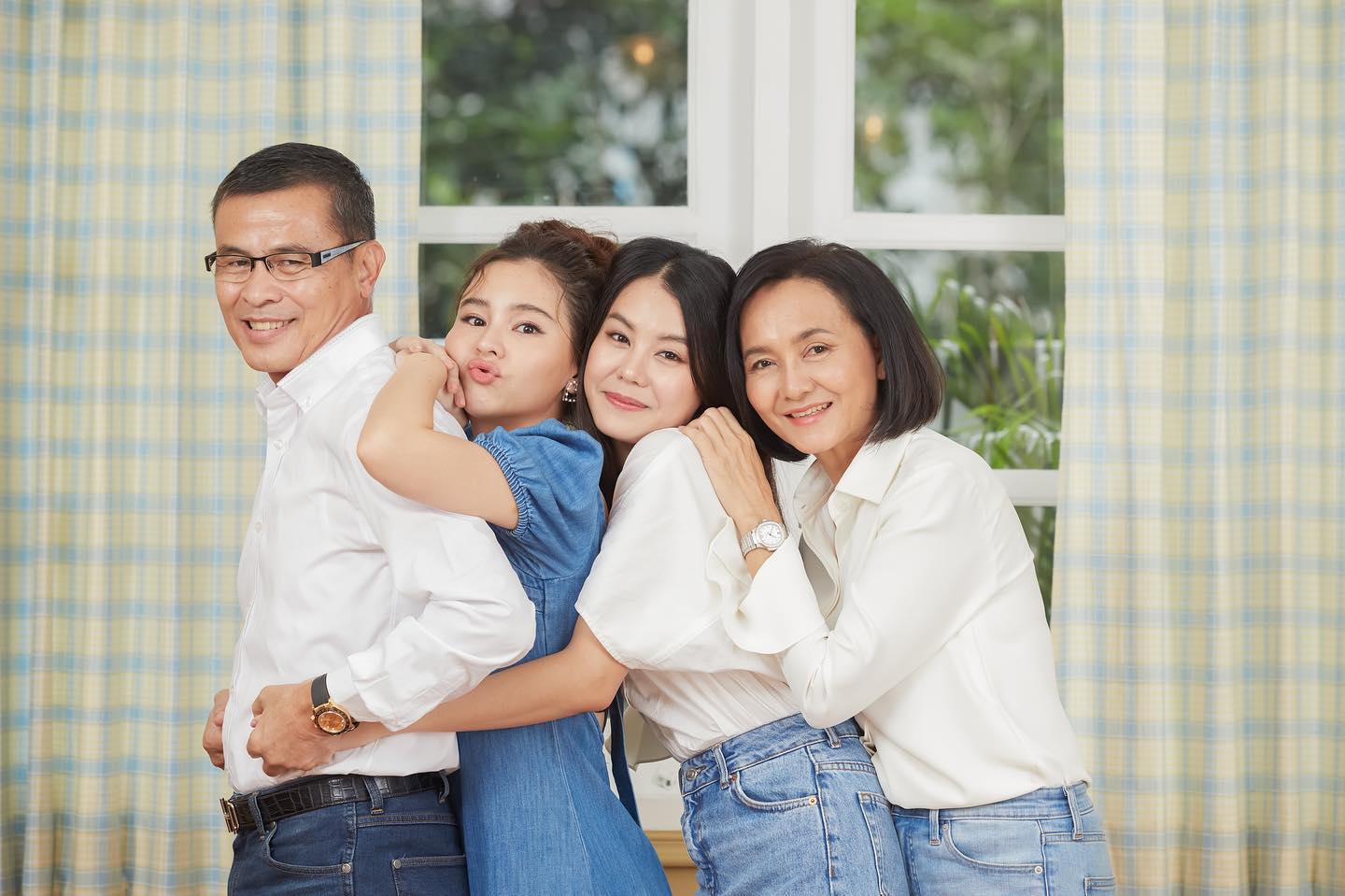 อัง สุพัตรา น้องสาวออม สุชาร์