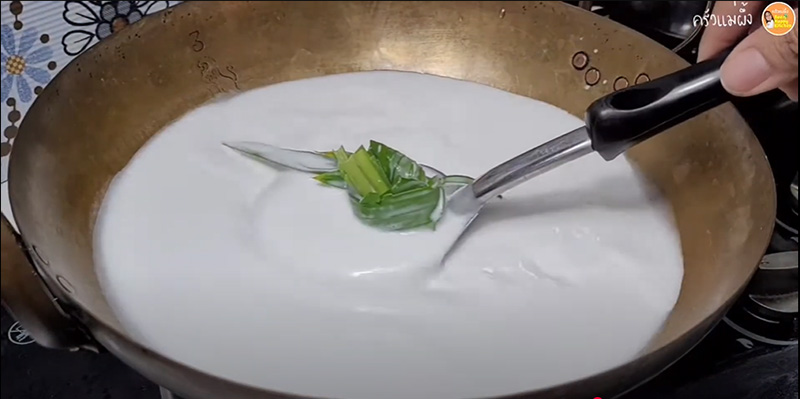 บัวลอยดอกไม้สีสวยจากธรรมชาติ วิธีทำ