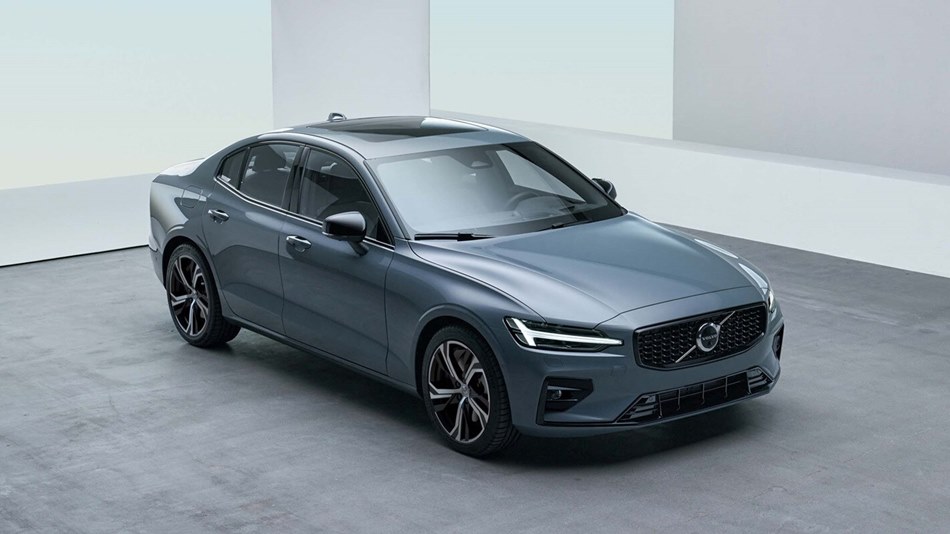 Volvo S60 Recharge 2022 ราคา 2,640,000 บาท รถยนต์ปลั๊กอินไฮบริด 4 ประตู