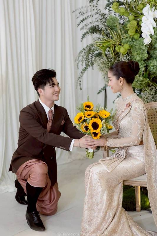 แพรวพราว แสงทอง