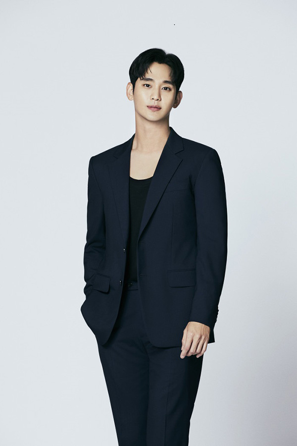 คิมซูฮยอน ถ่ายแบบ