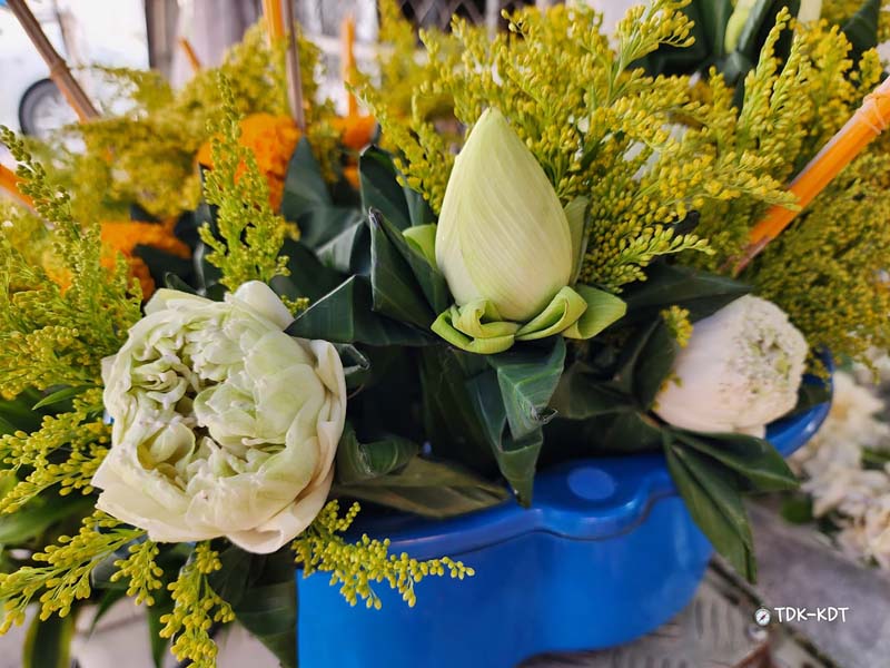 กาดต้นพยอม