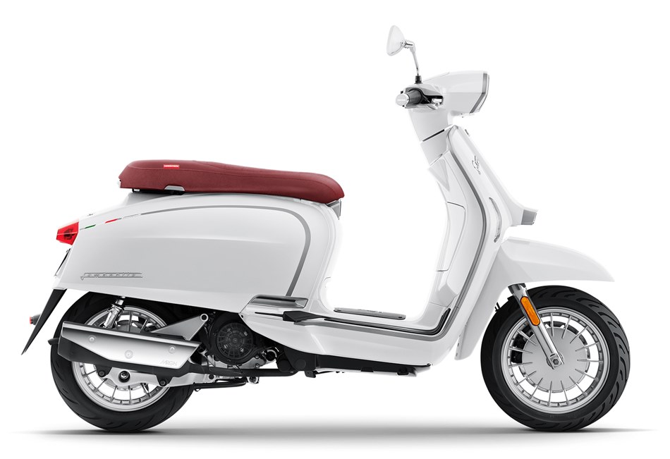 Lambretta V200 2023 