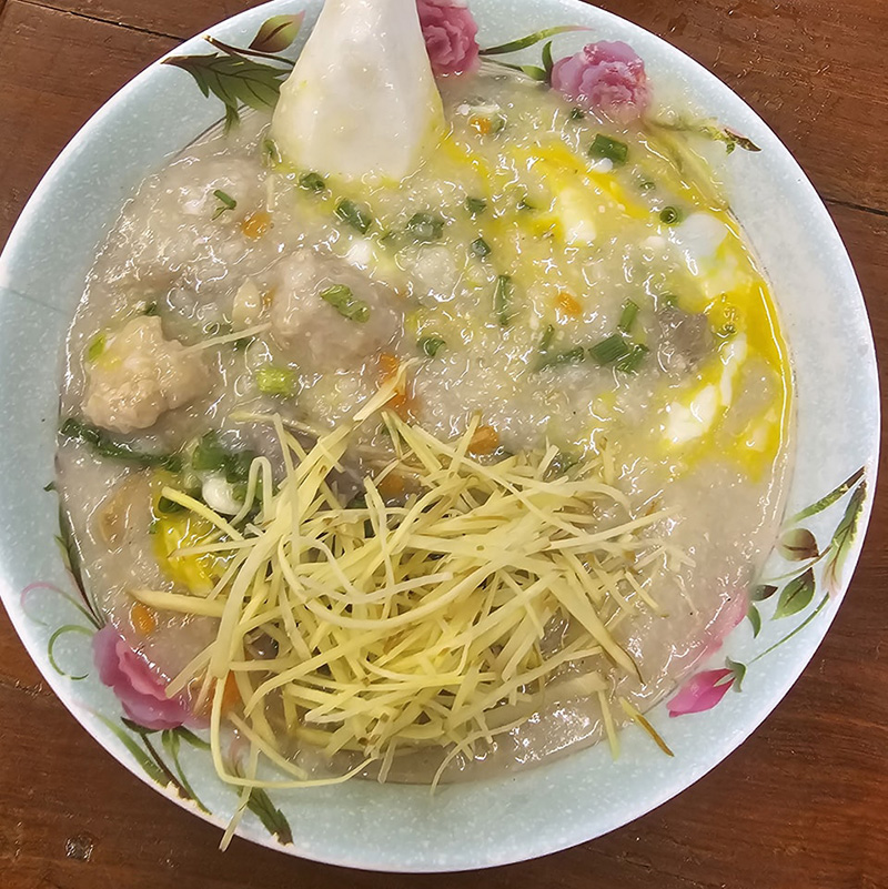 โจ๊กหมูมอง