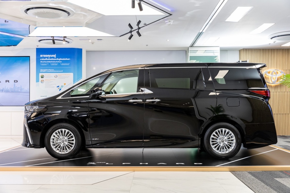 toyota alphard 2024